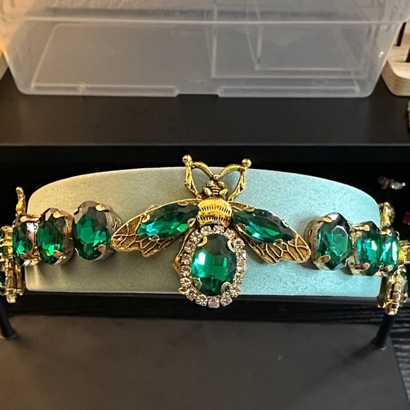 Accessories - Chunky, Vintage Gold & Emerald Green Glass Bee Bejeweled Headband